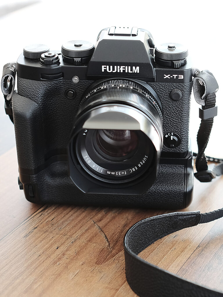 Digitalkamera XT-3 von Fujifilm mit dem XF 23 mm 1.4